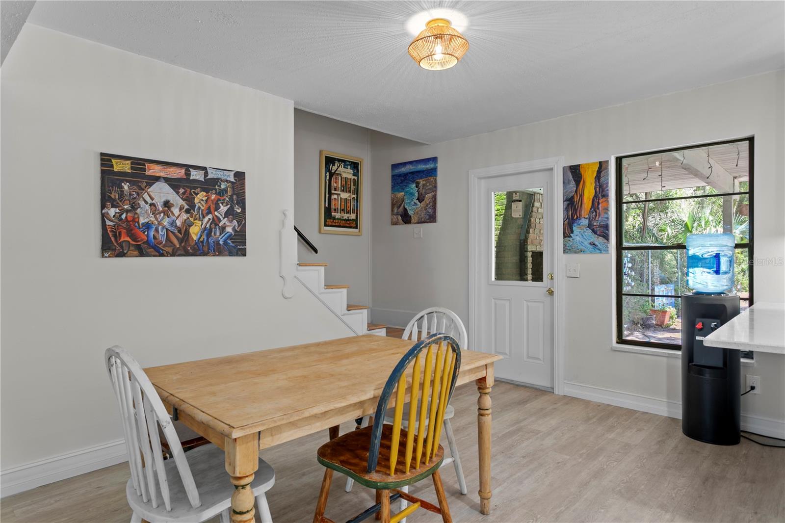 Image 41 of 59 For 716 Hickory Drive