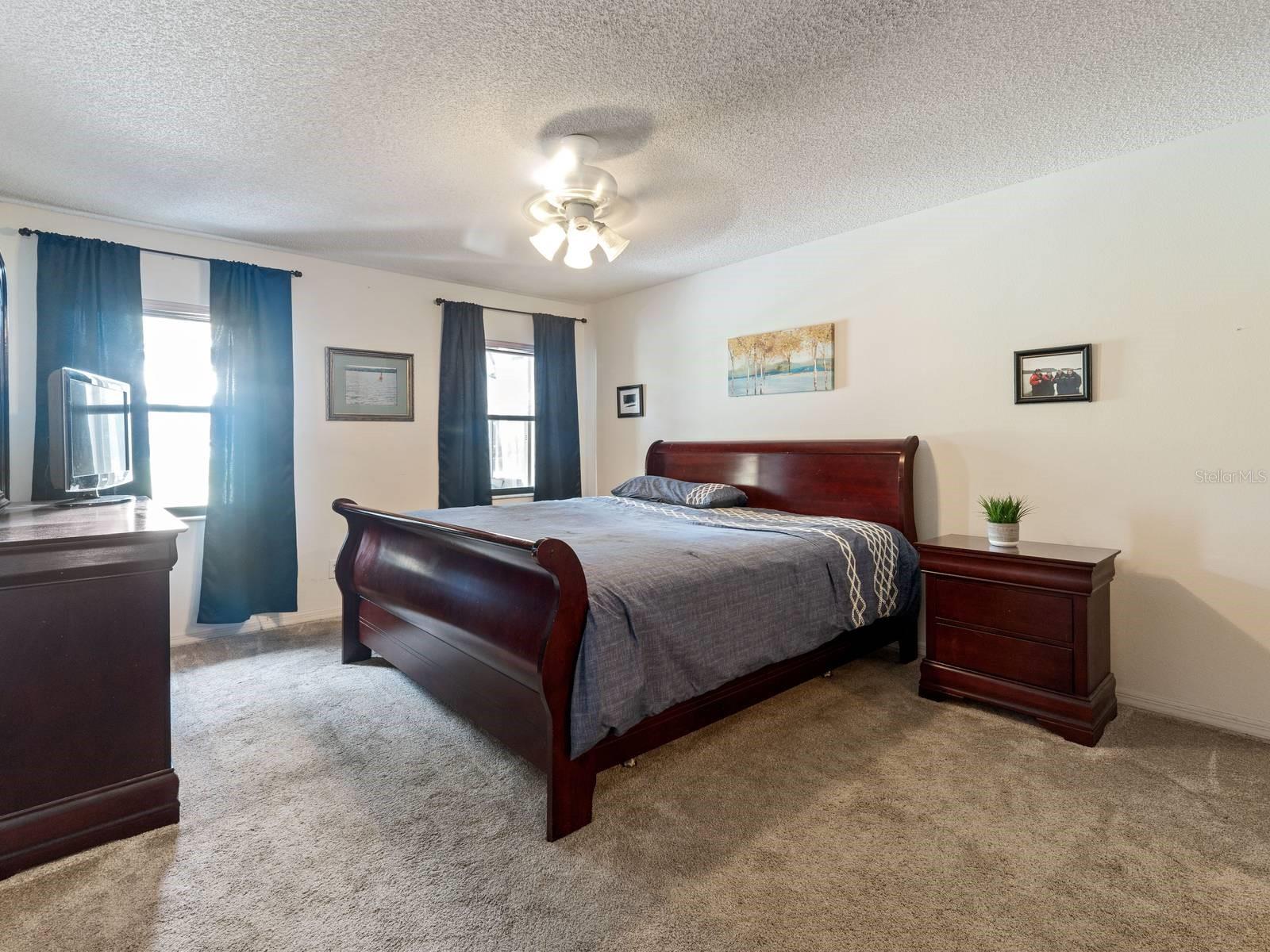 Image 14 of 26 For 707 Cambridge Way