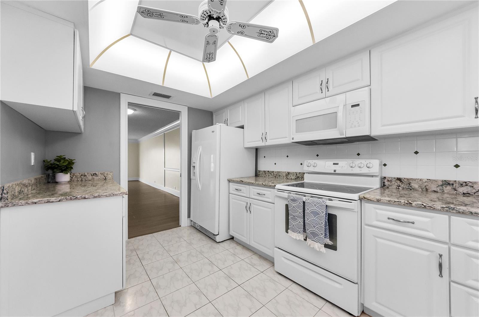 Image 3 of 23 For 131 Bluff View Drive 111