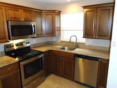 Image 7 of 18 For 7100 Dartmouth Avenue N 3