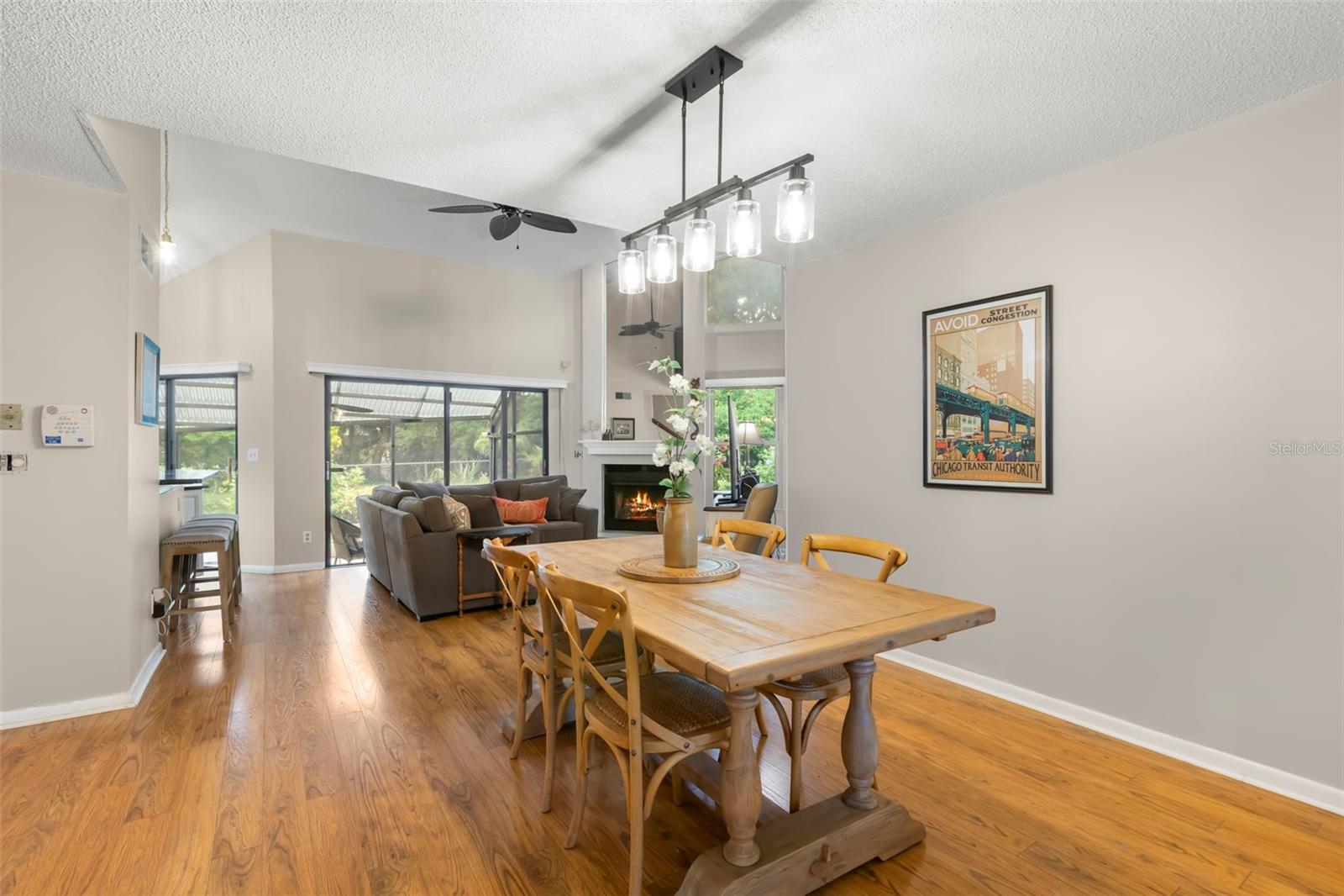 Image 7 of 74 For 1901 Bayshore Court