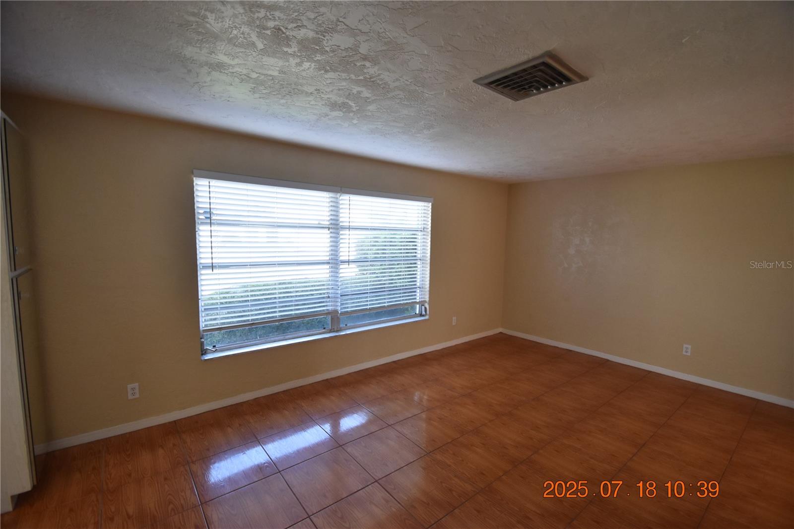 Image 4 of 49 For 4430 40th Street S