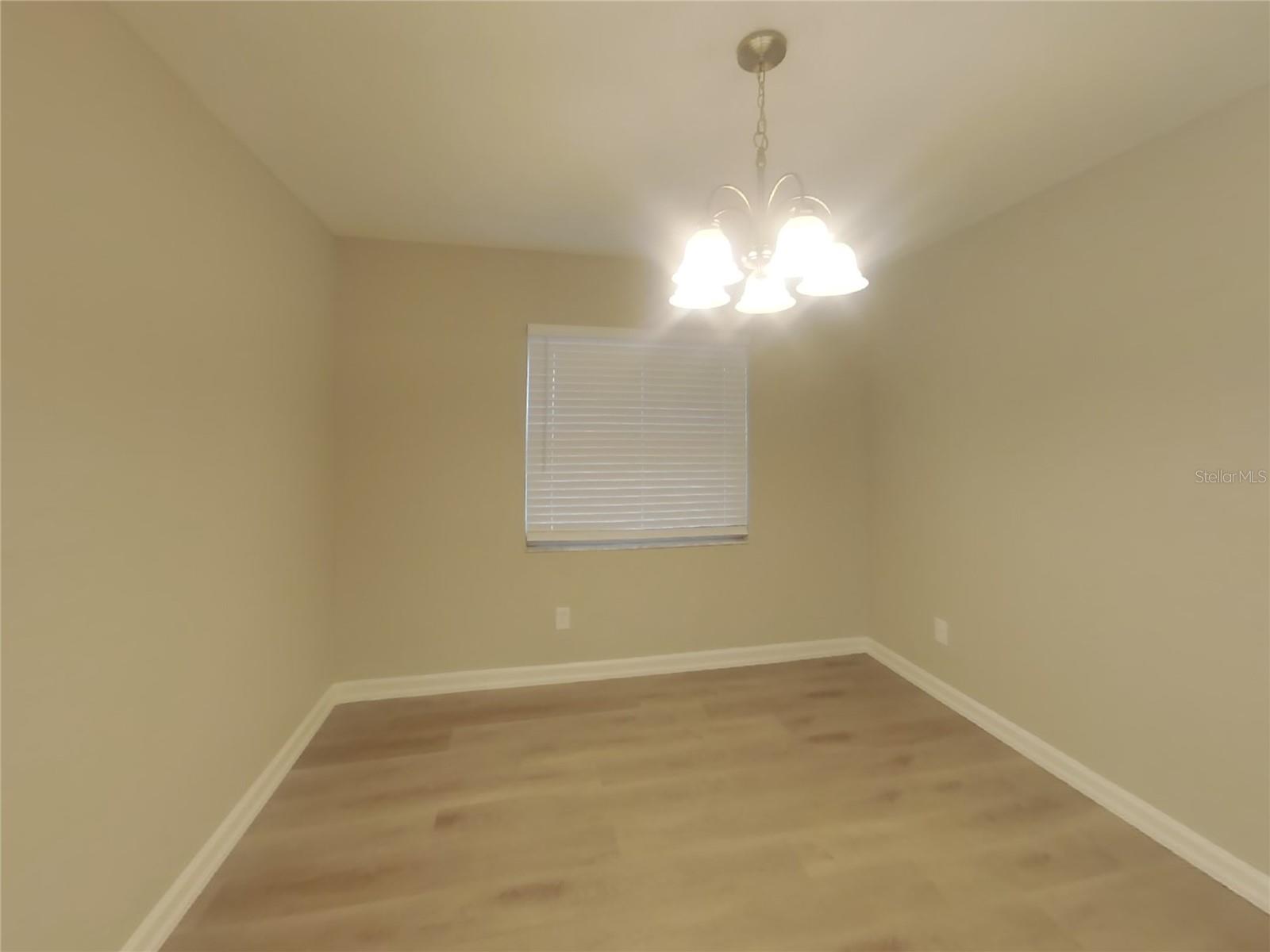 Image 4 of 18 For 1605 Long Pond Drive