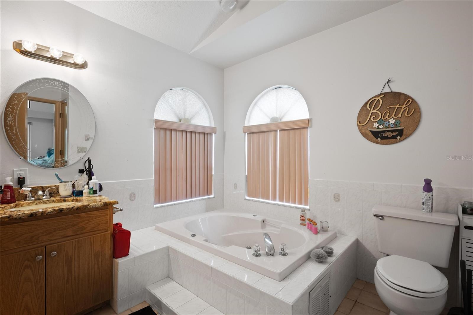 Image 14 of 24 For 10344 Henderson Street