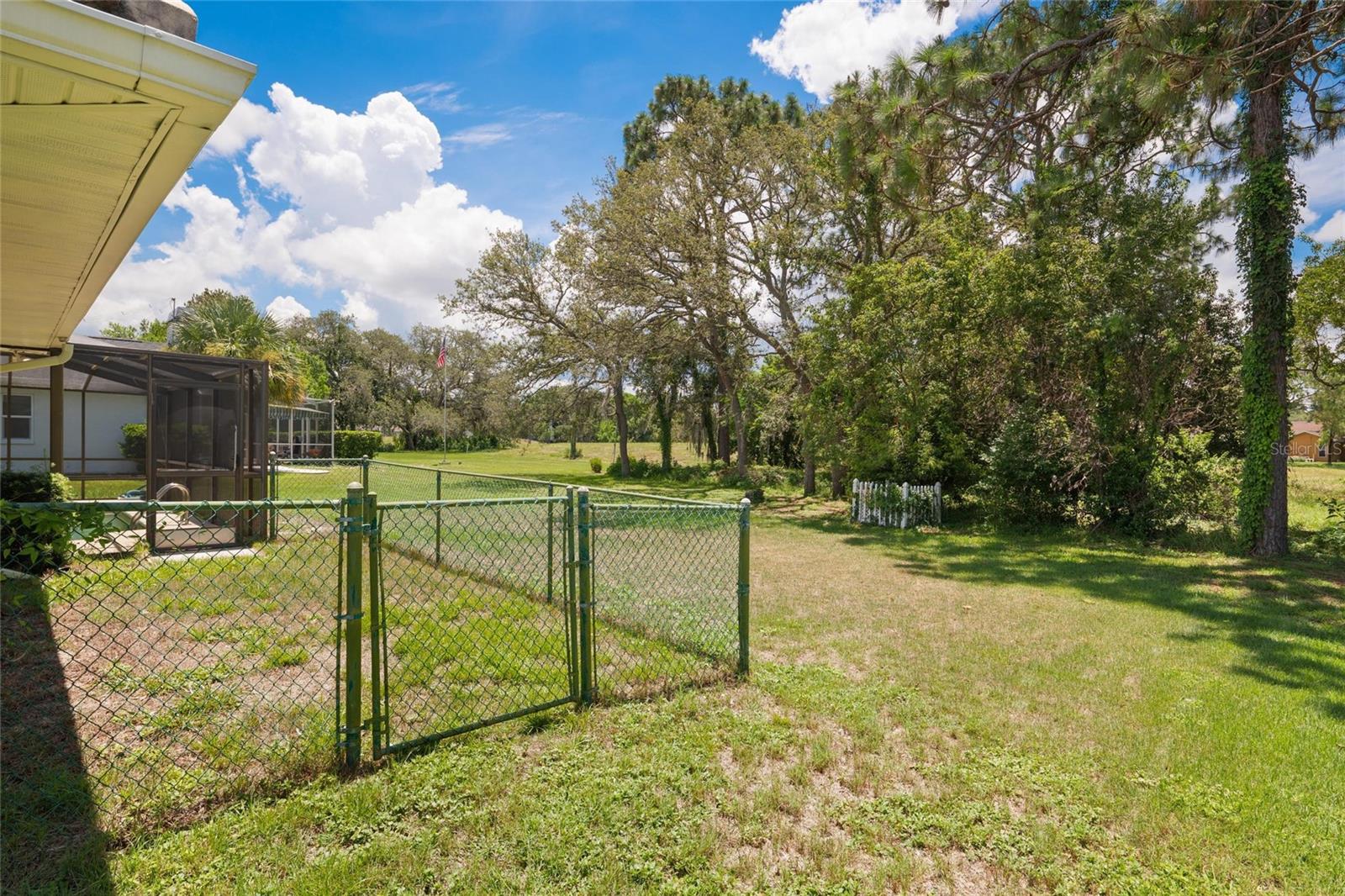 Image 23 of 24 For 10344 Henderson Street