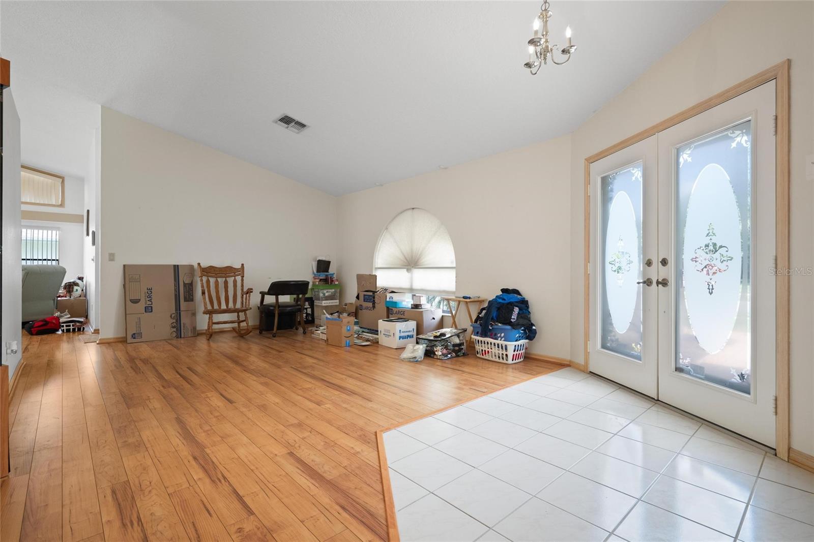 Image 3 of 24 For 10344 Henderson Street