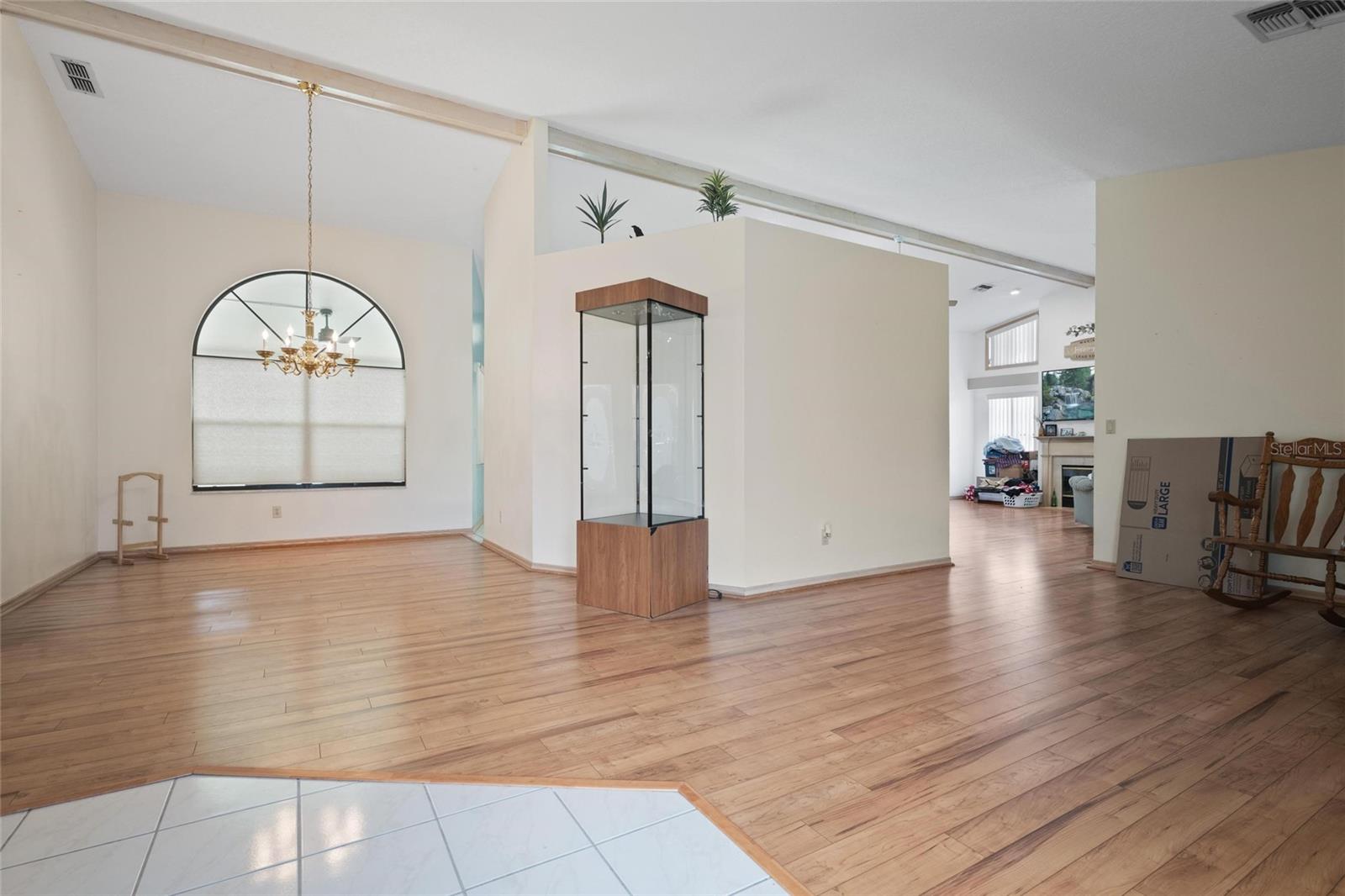 Image 4 of 24 For 10344 Henderson Street