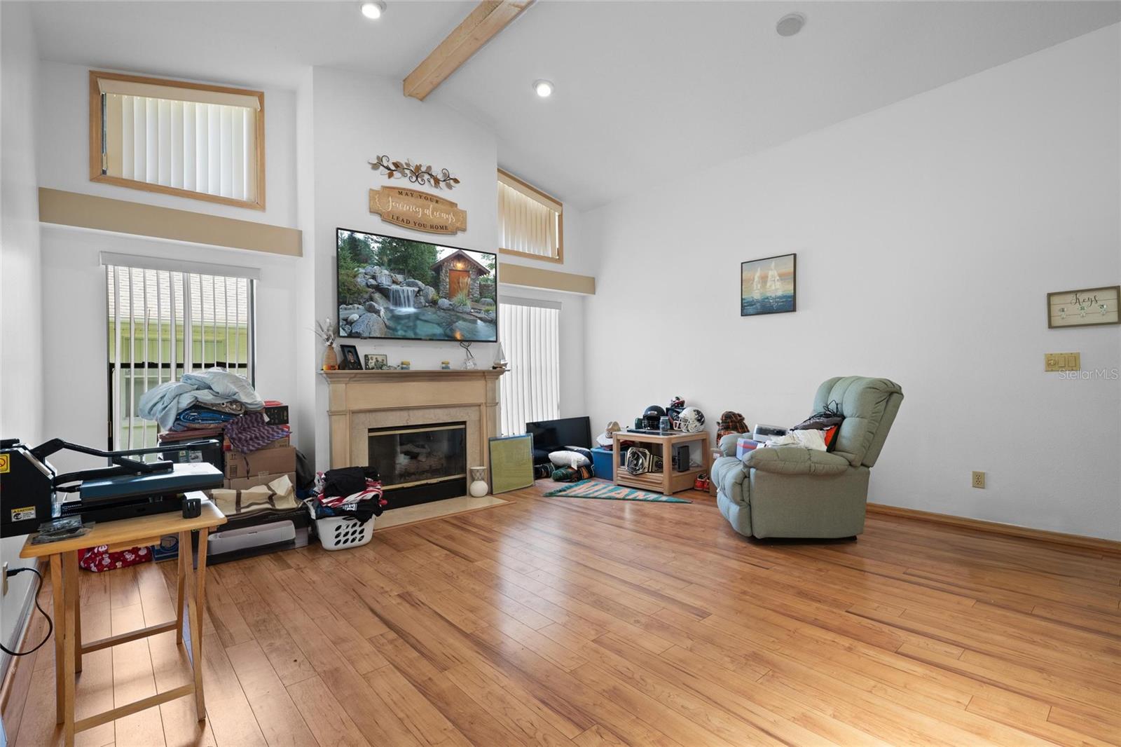 Image 6 of 24 For 10344 Henderson Street