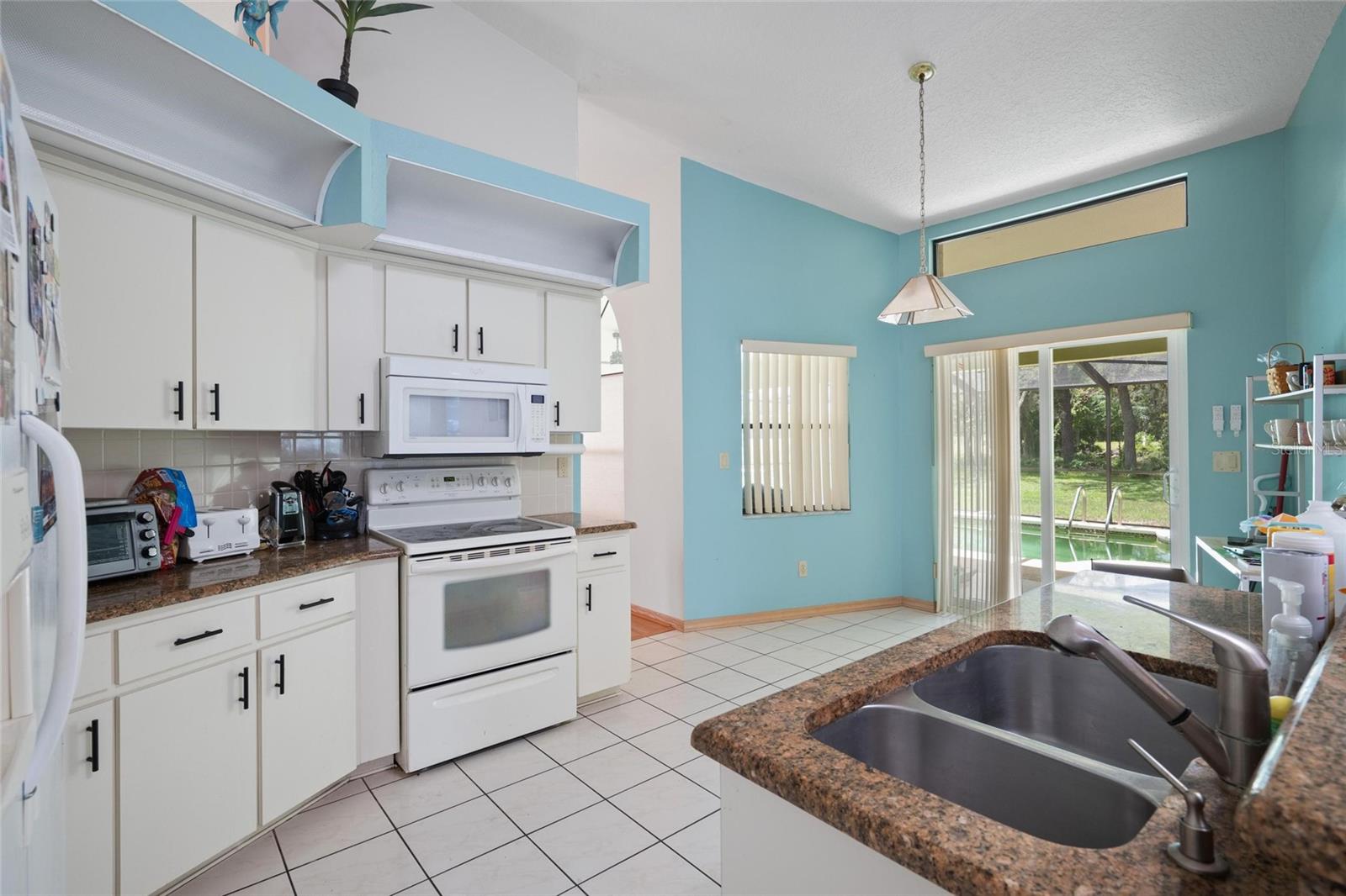 Image 9 of 24 For 10344 Henderson Street