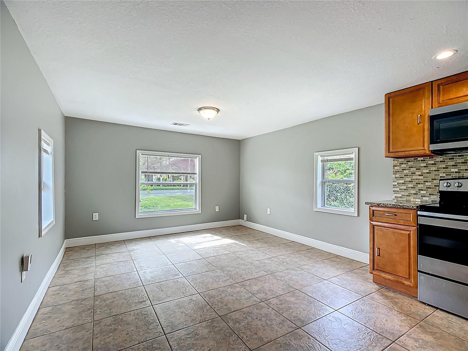 Image 13 of 33 For 5445 Lily Road