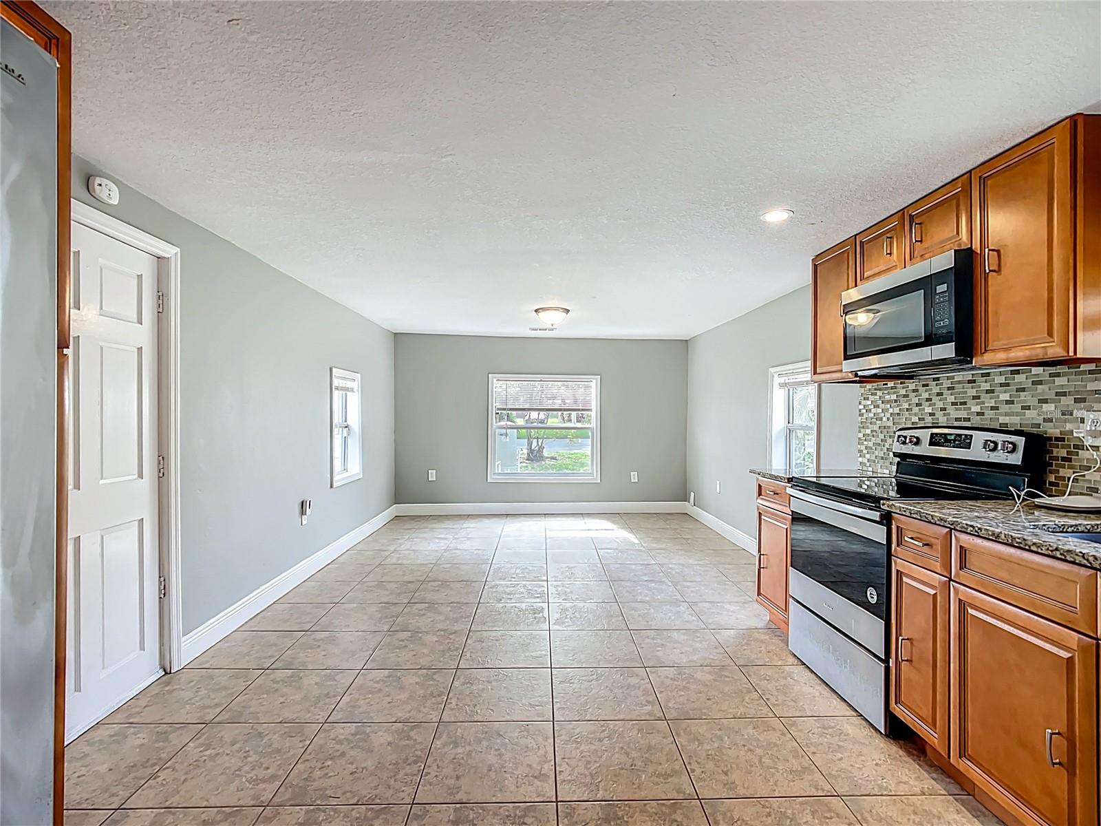 Image 14 of 33 For 5445 Lily Road