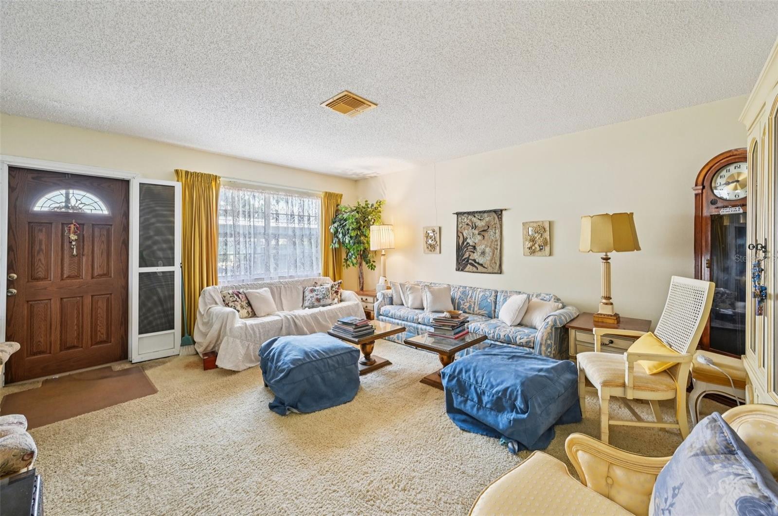 Image 4 of 51 For 2208 Grenadier Drive
