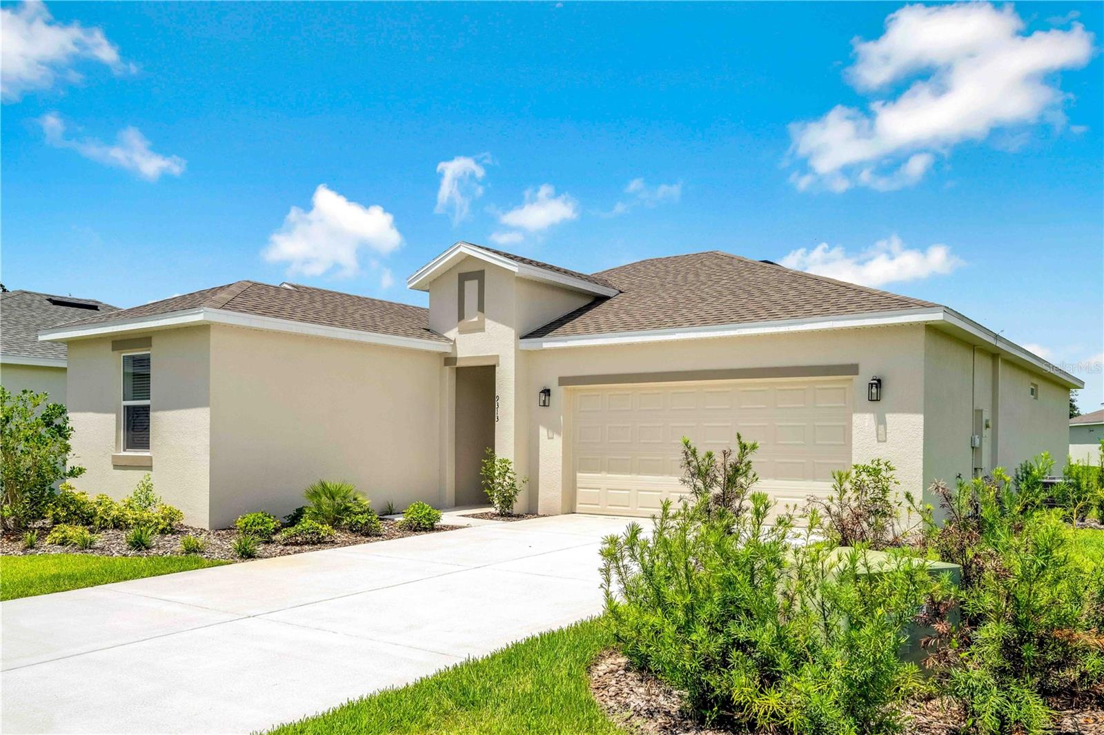 Listing photo id 39 for 9313 Gentle Ben Court
