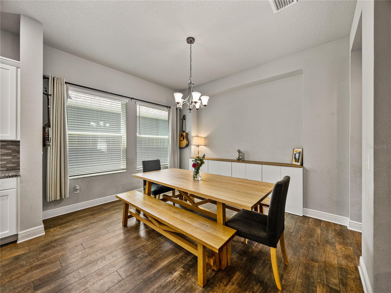 Listing photo id 13 for 14501 Promenade Parkway