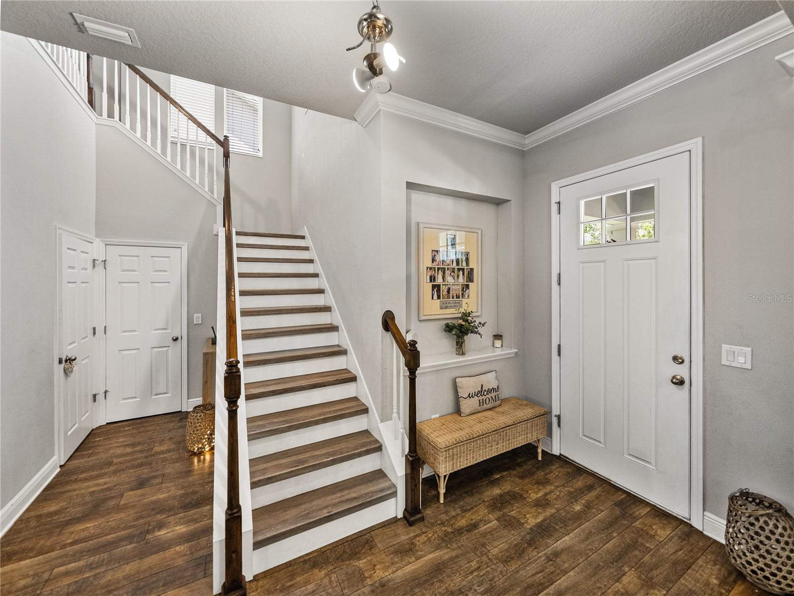 Listing photo id 17 for 14501 Promenade Parkway