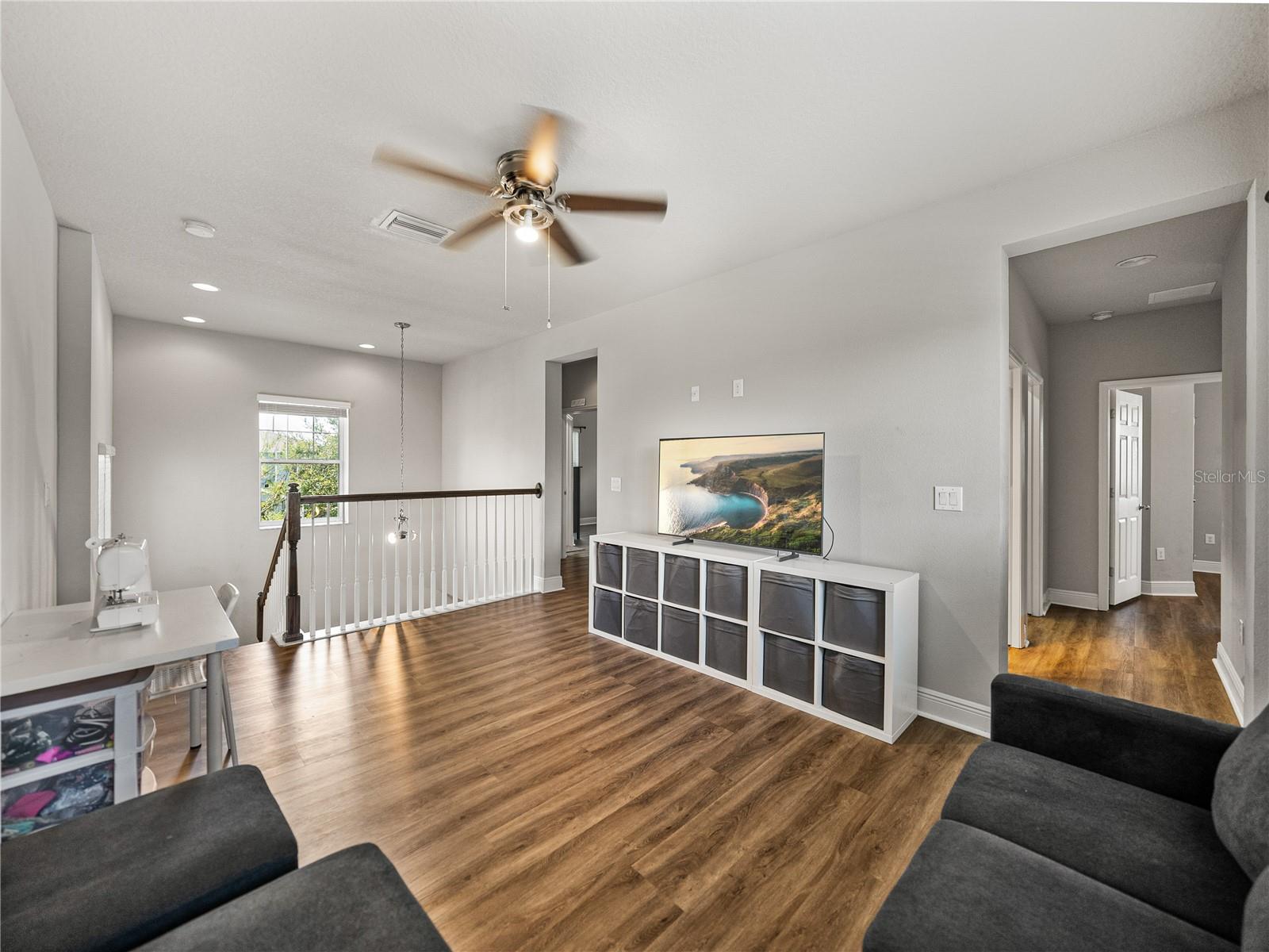 Listing photo id 19 for 14501 Promenade Parkway