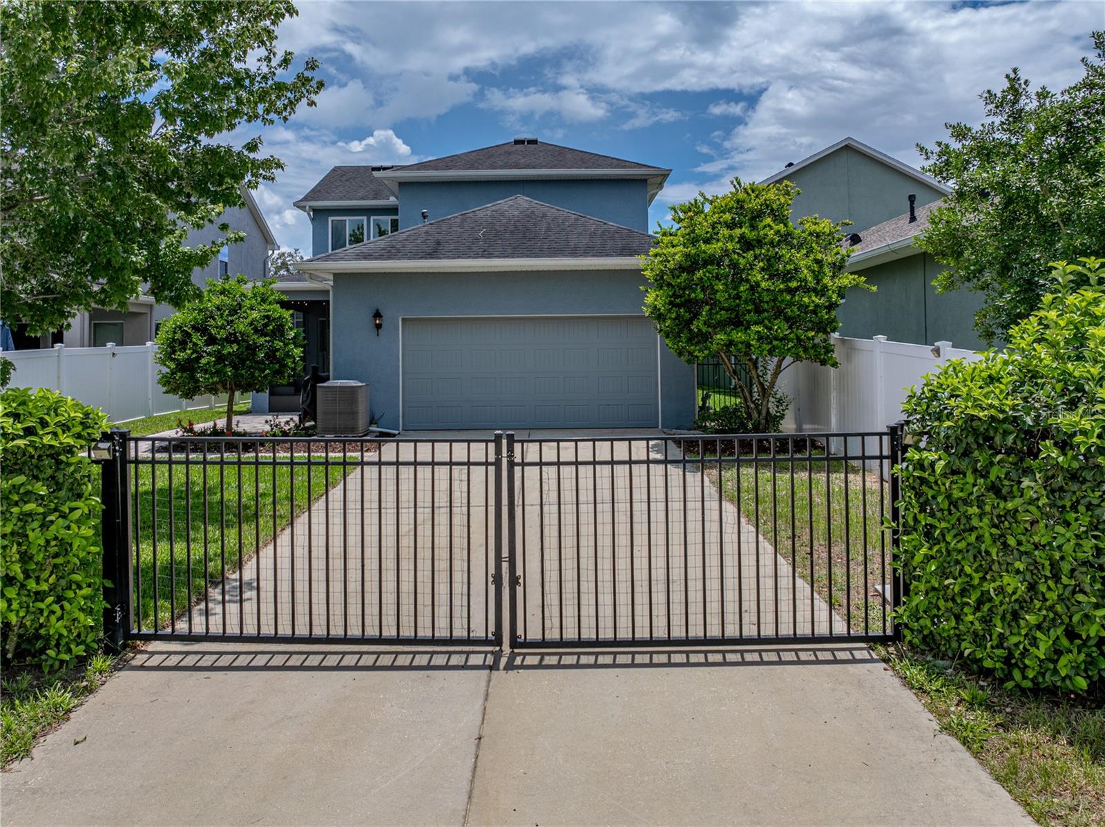 Listing photo id 33 for 14501 Promenade Parkway