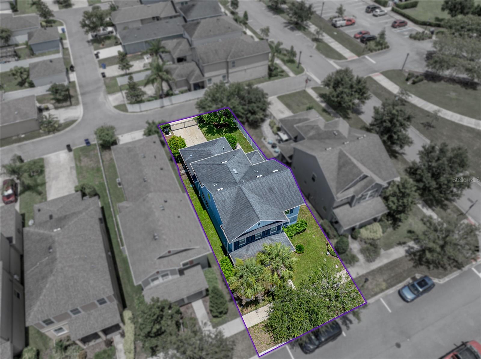 Listing photo id 35 for 14501 Promenade Parkway