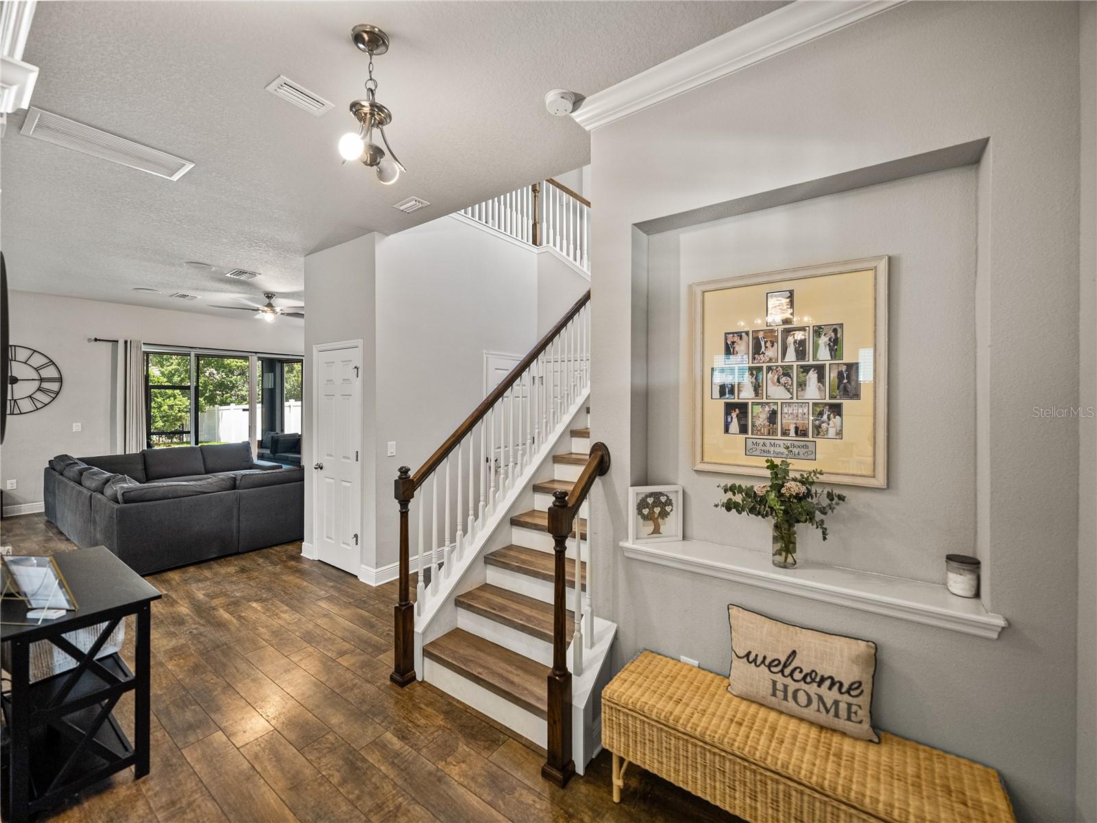 Listing photo id 7 for 14501 Promenade Parkway