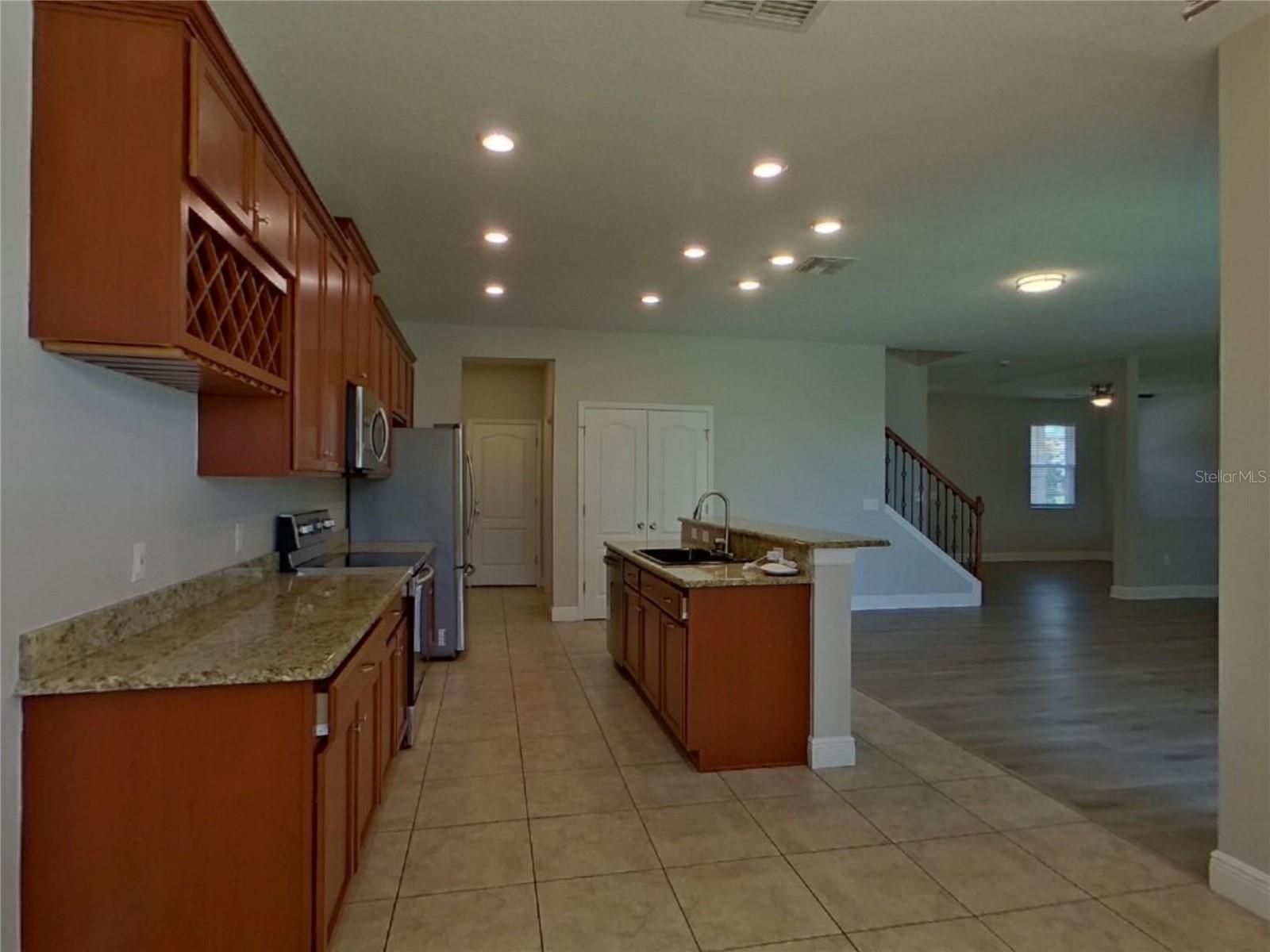 Image 7 of 17 For 10636 Laguna Plains Drive