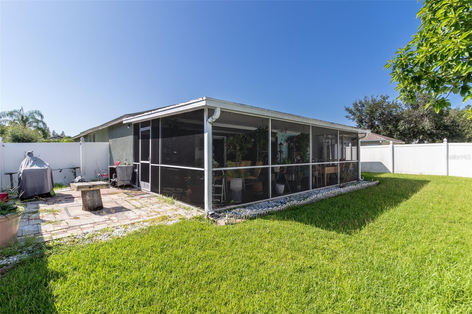Listing photo id 38 for 1433 Greely Court