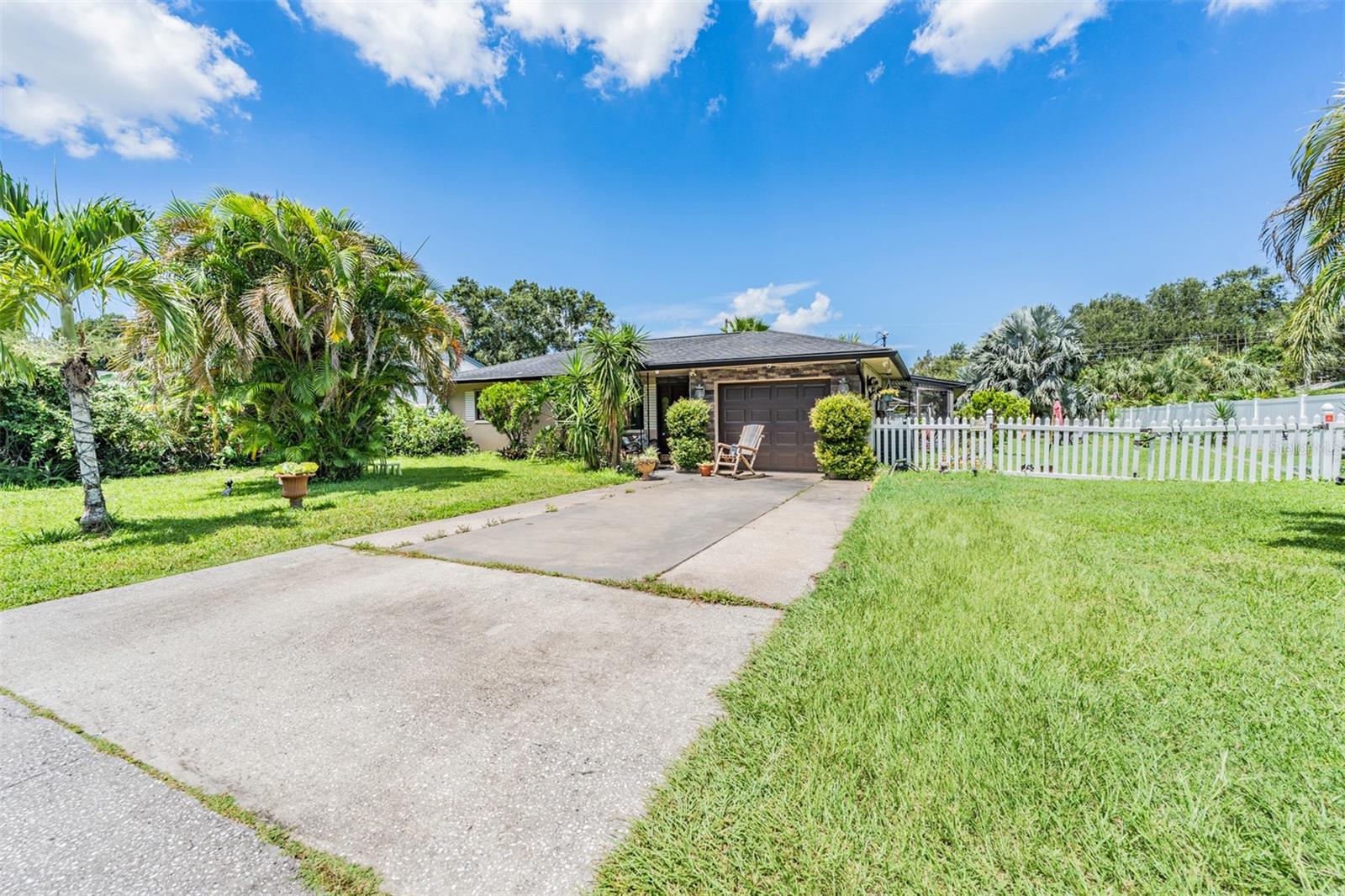 Image 28 of 29 For 250 Lake Palms Drive