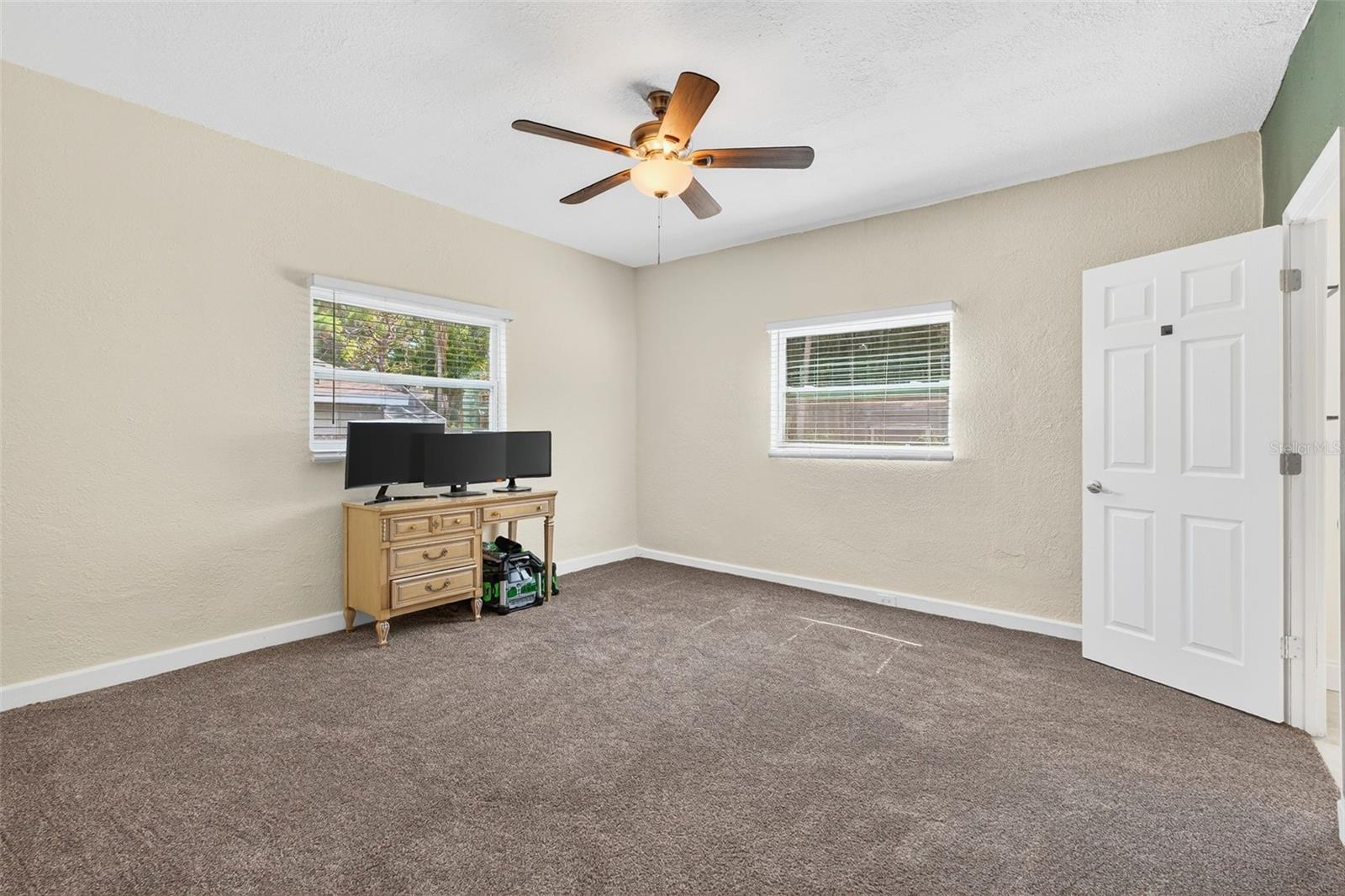 Image 17 of 39 For 1728 Albemarle Road