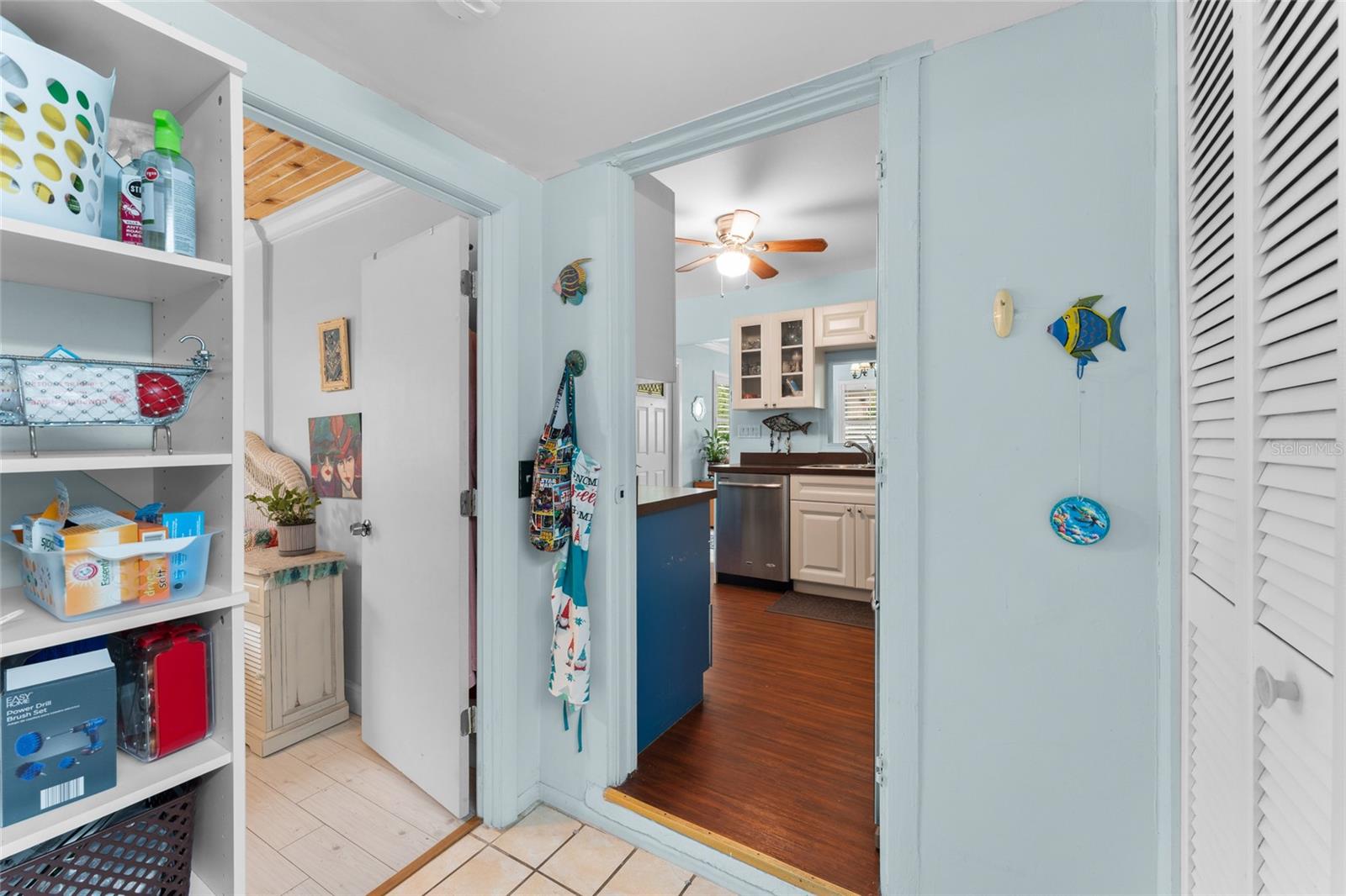 Listing photo id 21 for 209 Emerald Lane