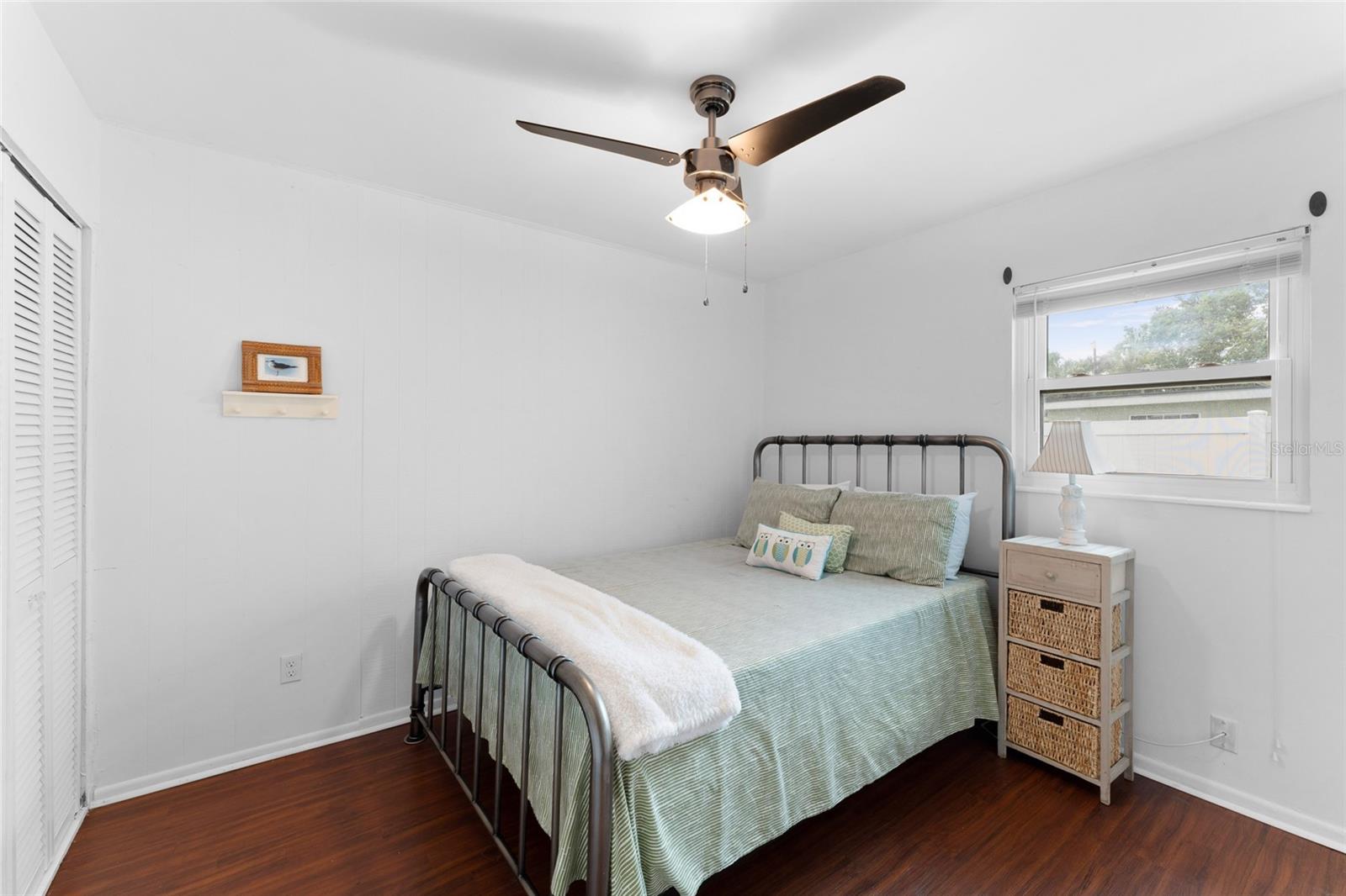 Listing photo id 22 for 209 Emerald Lane