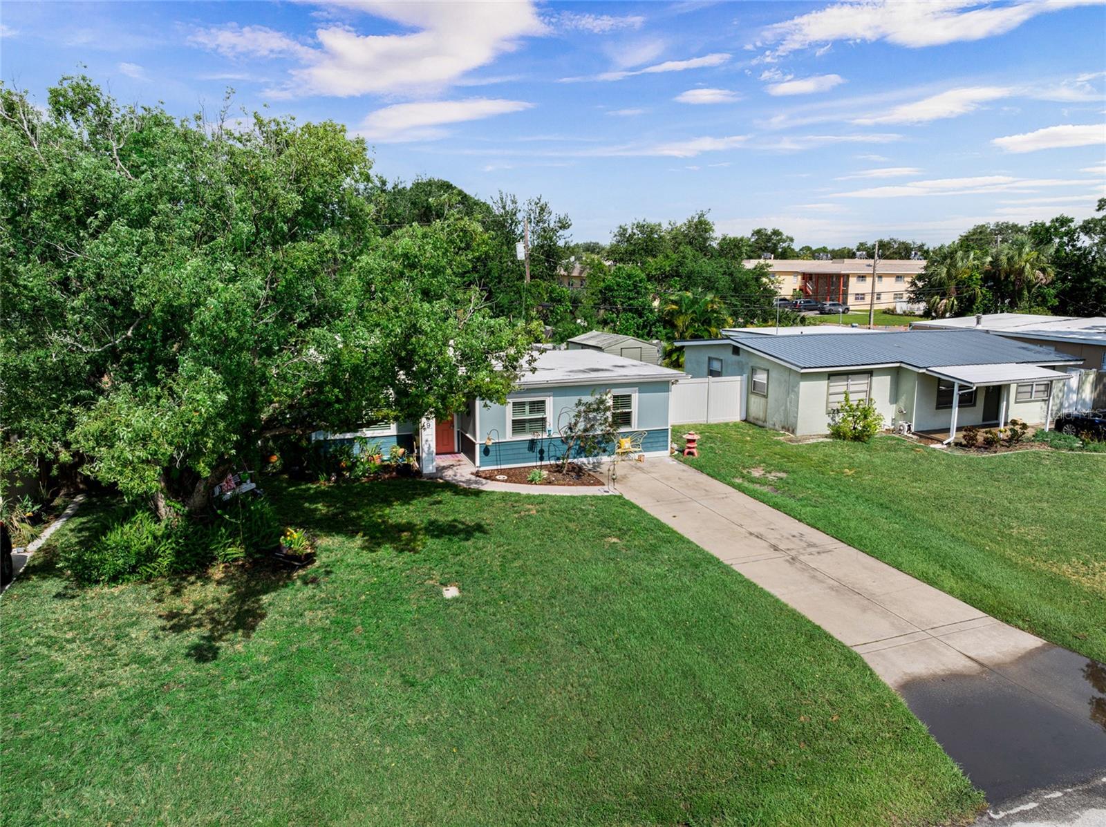 Listing photo id 50 for 209 Emerald Lane