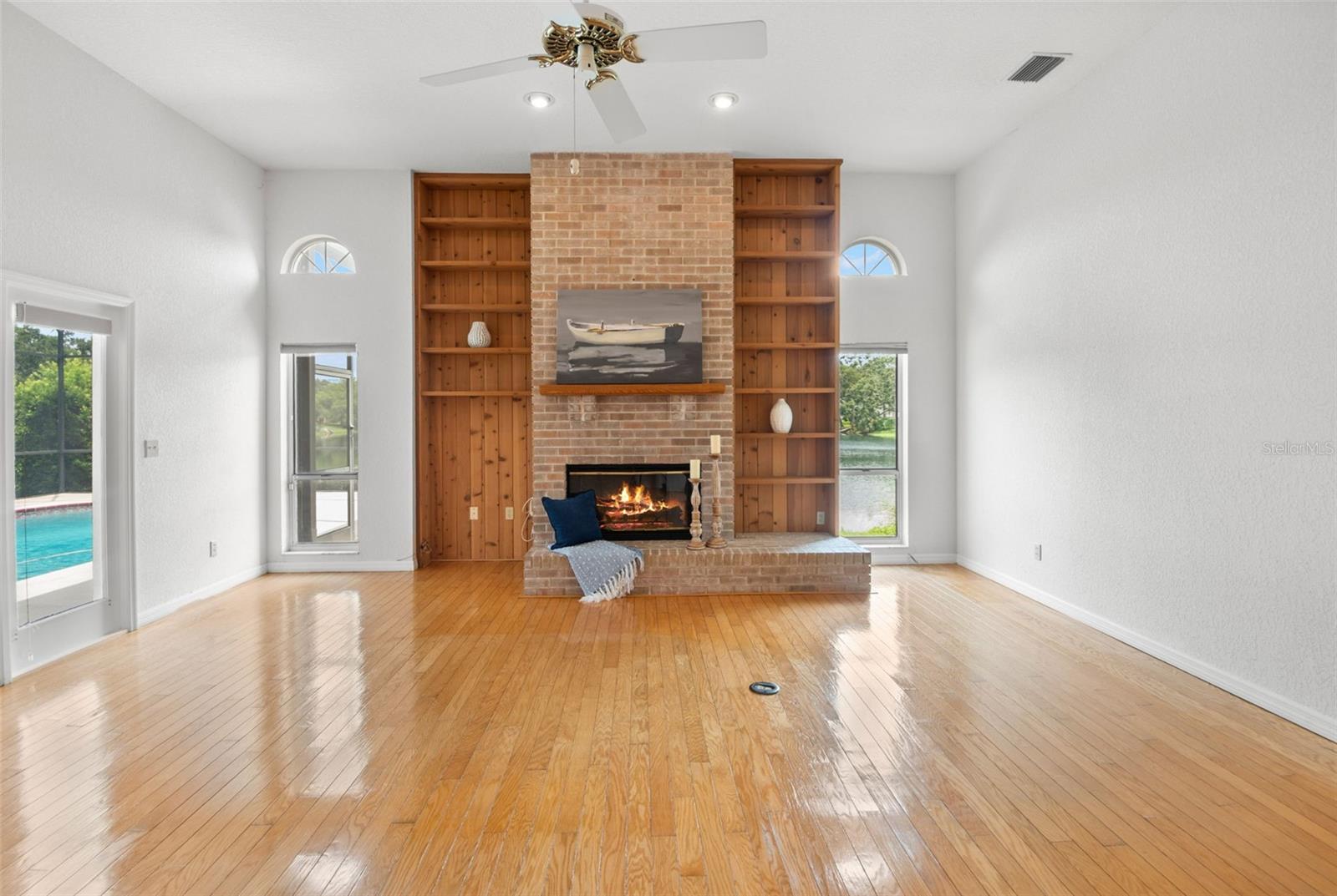Image 7 of 54 For 2915 Valencia Lane E