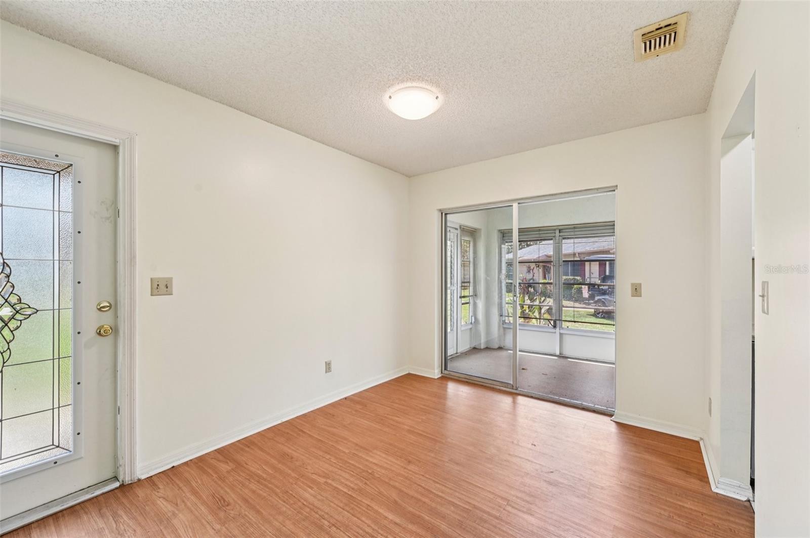 Image 3 of 59 For 1908 Canterbury Lane 25