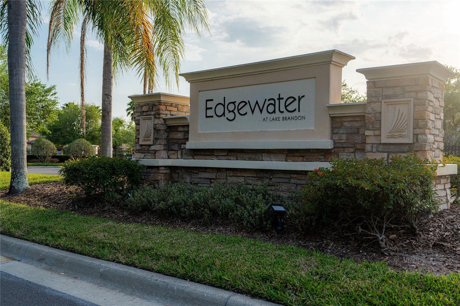 Details for 2633 Edgewater Falls Drive, BRANDON, FL 33511