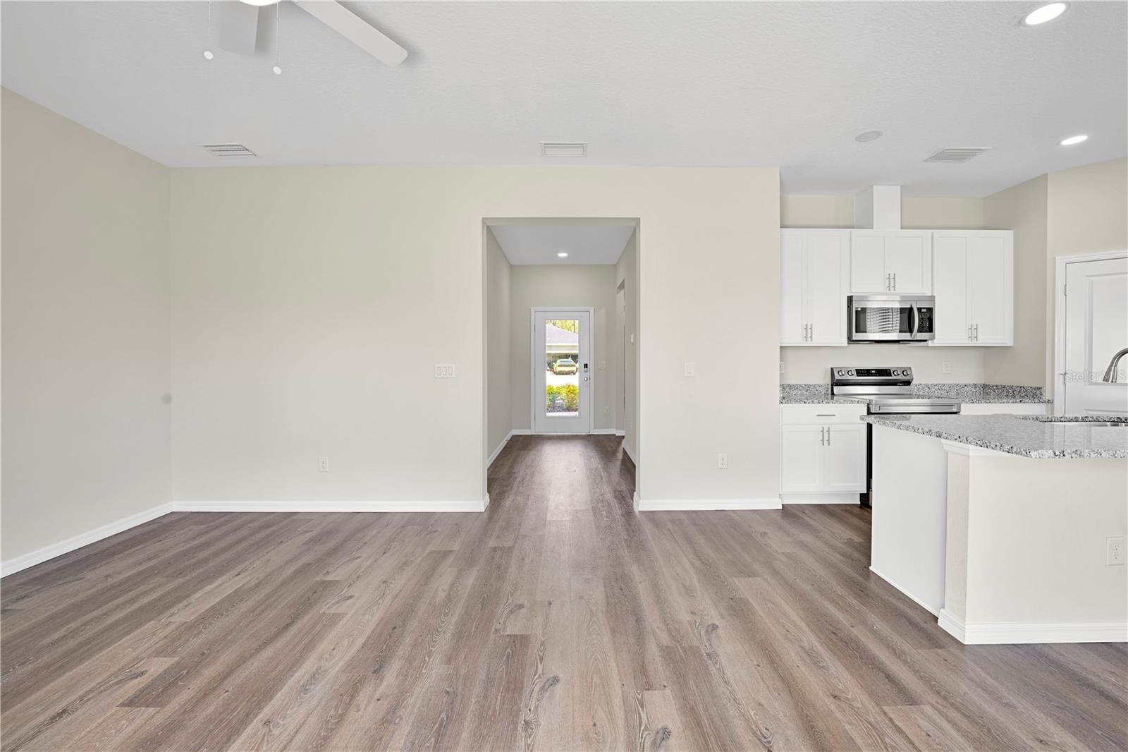 Listing photo id 20 for 9081 Wade Street