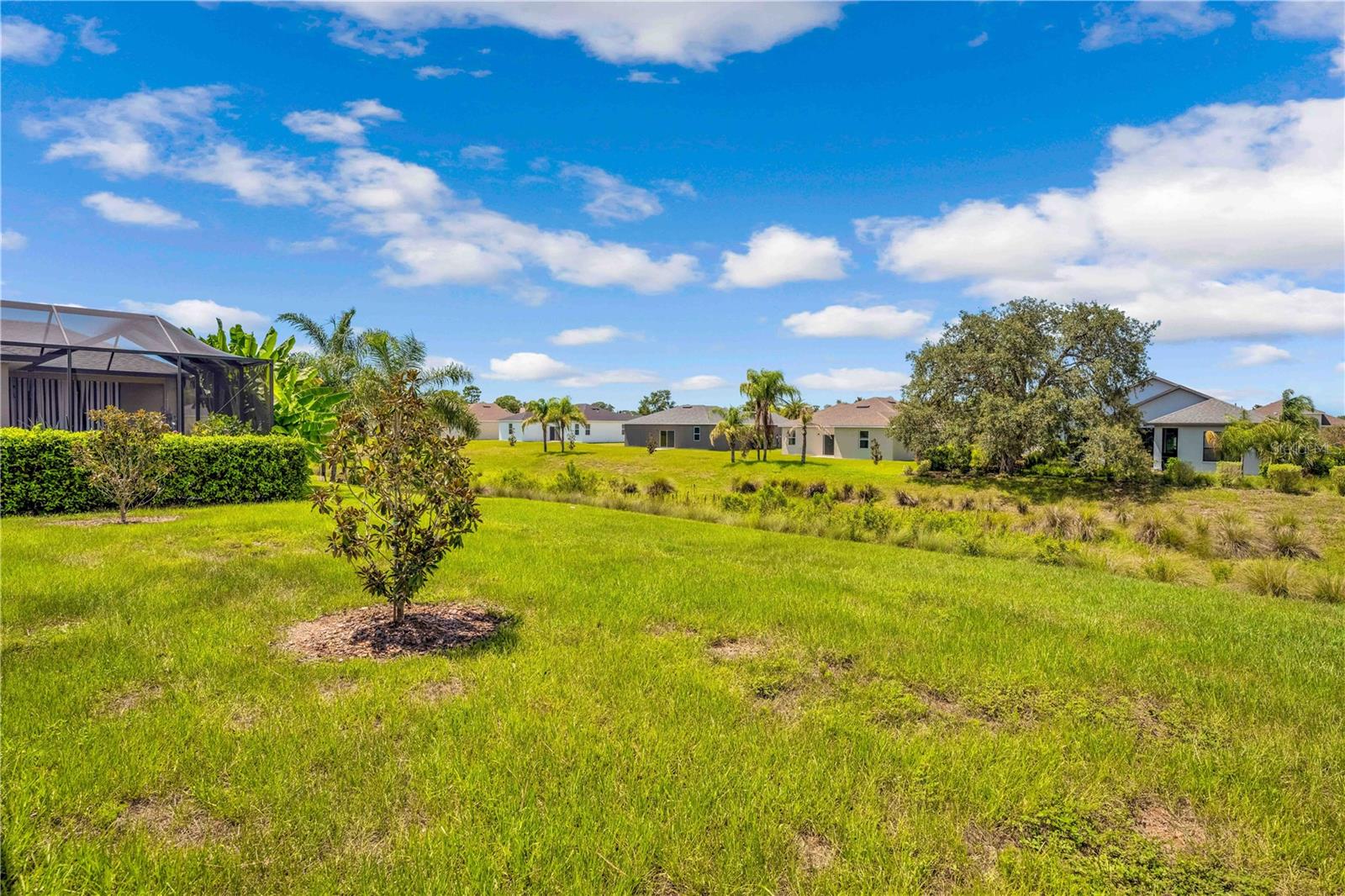 Listing photo id 44 for 9081 Wade Street