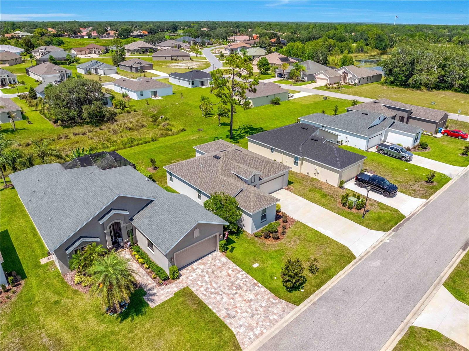 Listing photo id 46 for 9081 Wade Street