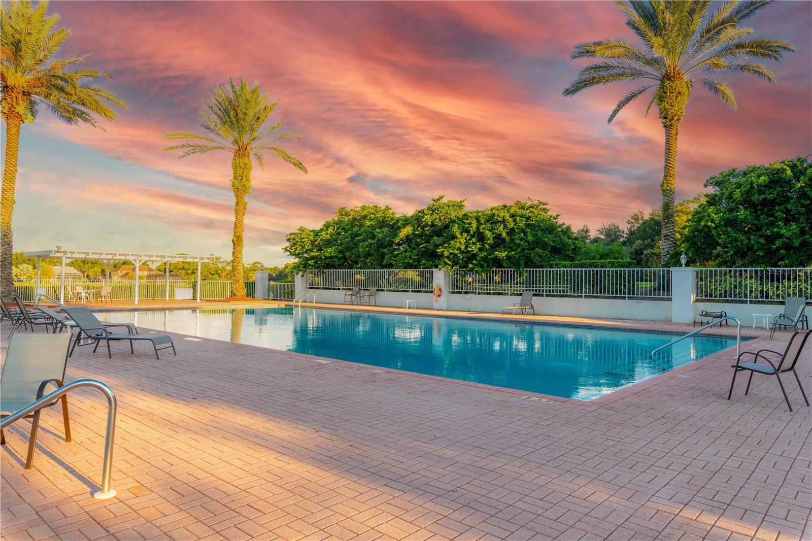 Listing photo id 59 for 9081 Wade Street