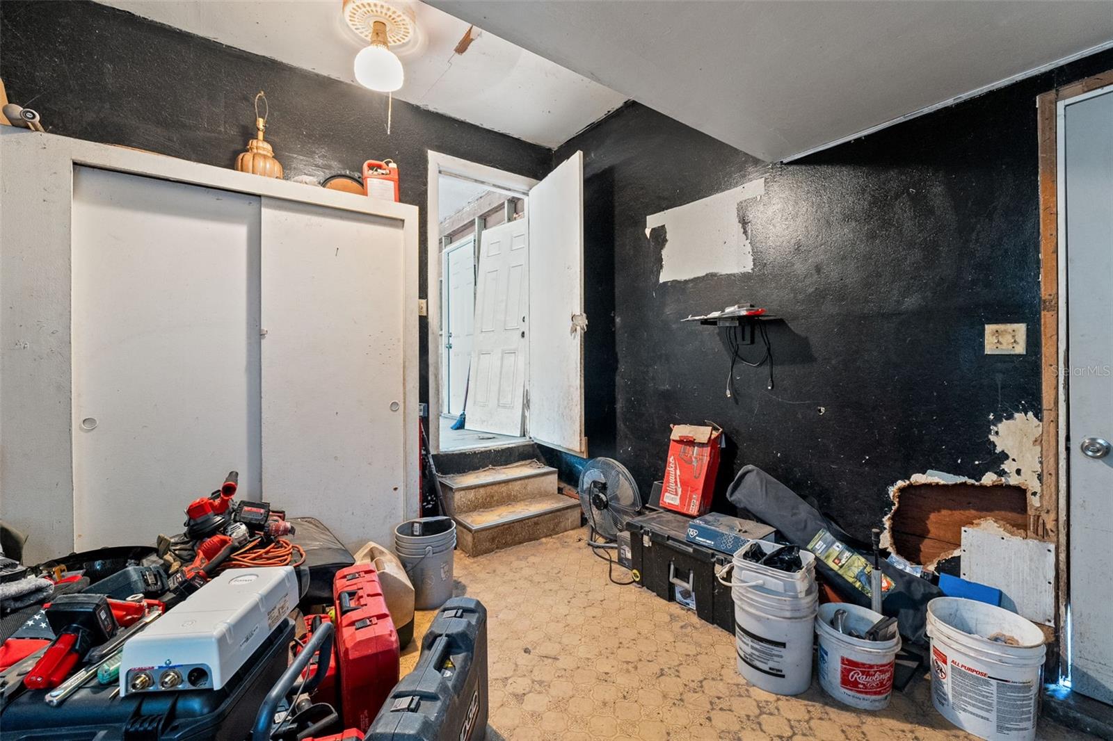 Image 13 of 24 For 4235 3rd Avenue S