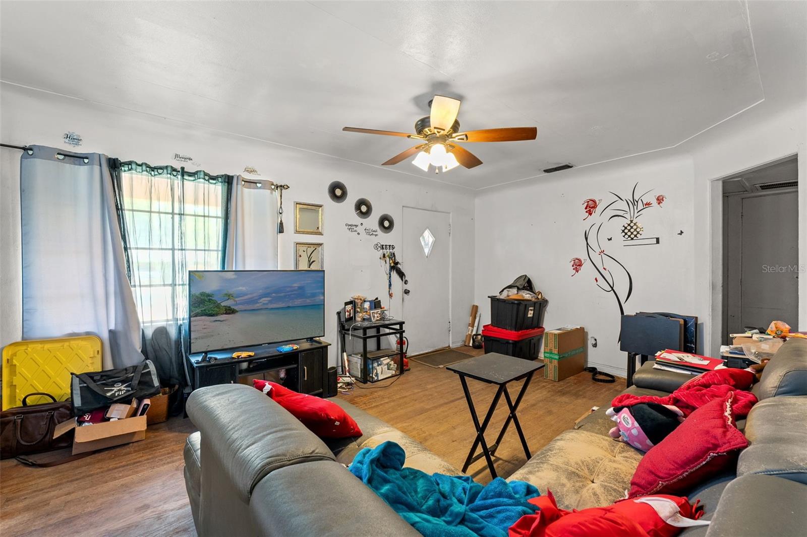 Image 5 of 24 For 4235 3rd Avenue S