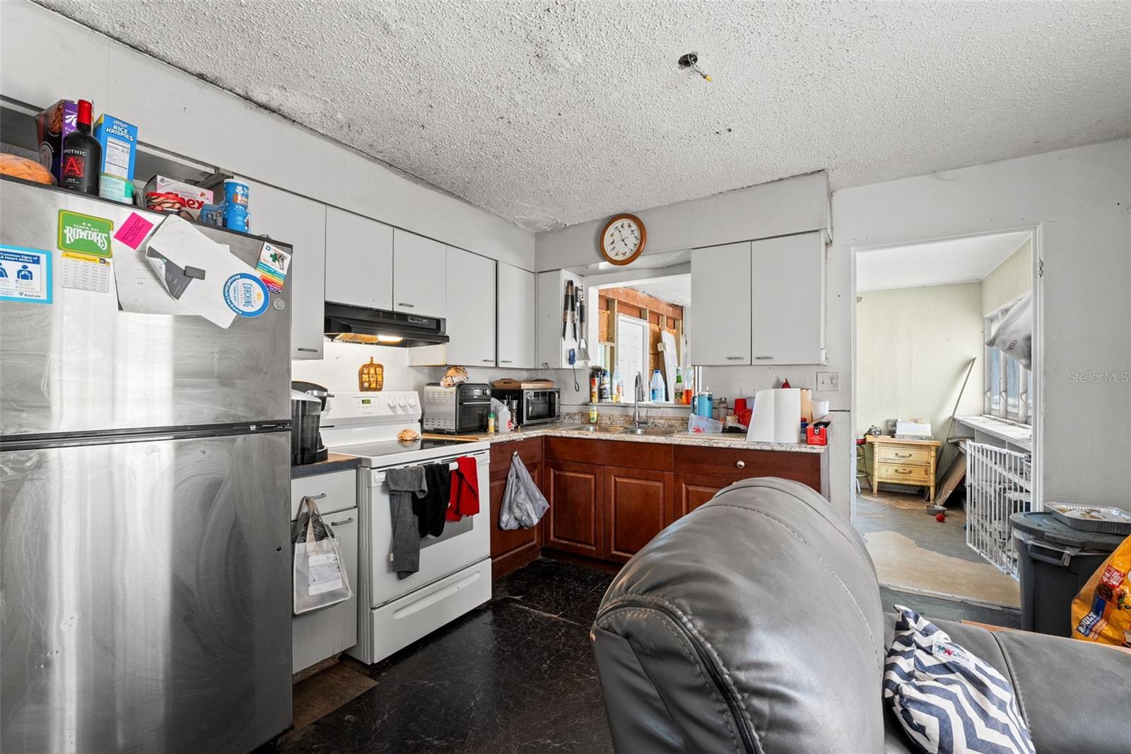 Image 9 of 24 For 4235 3rd Avenue S