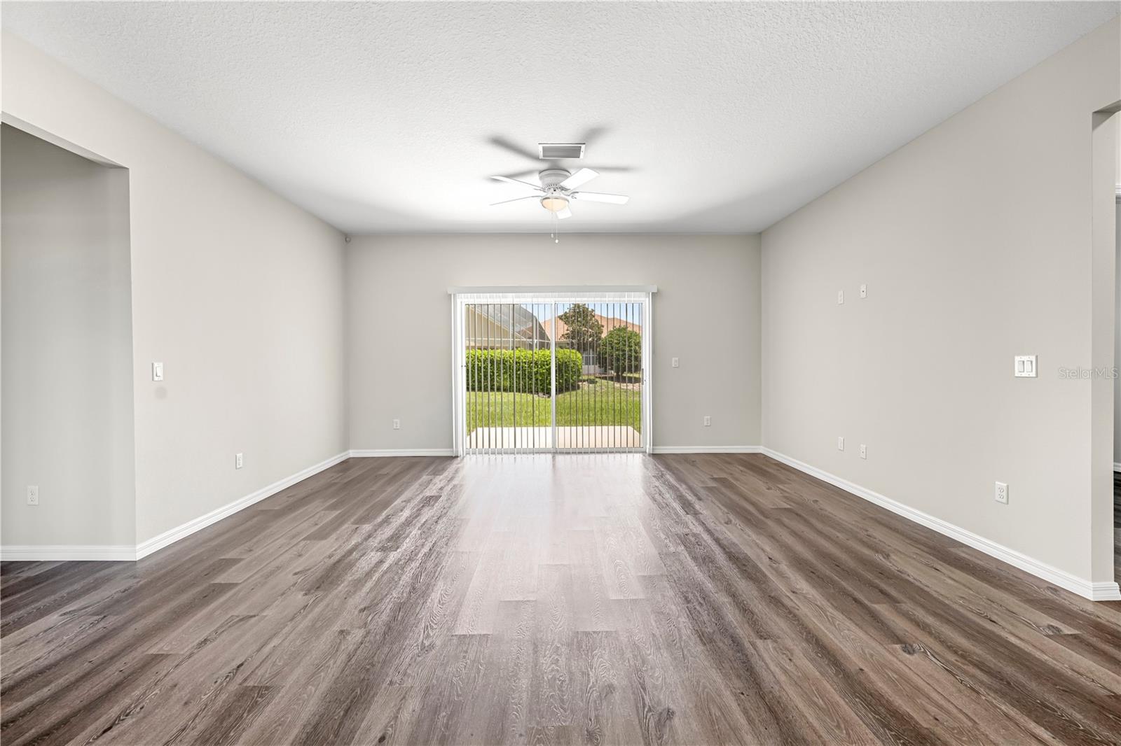 Listing photo id 9 for 10148 Duffy Circle