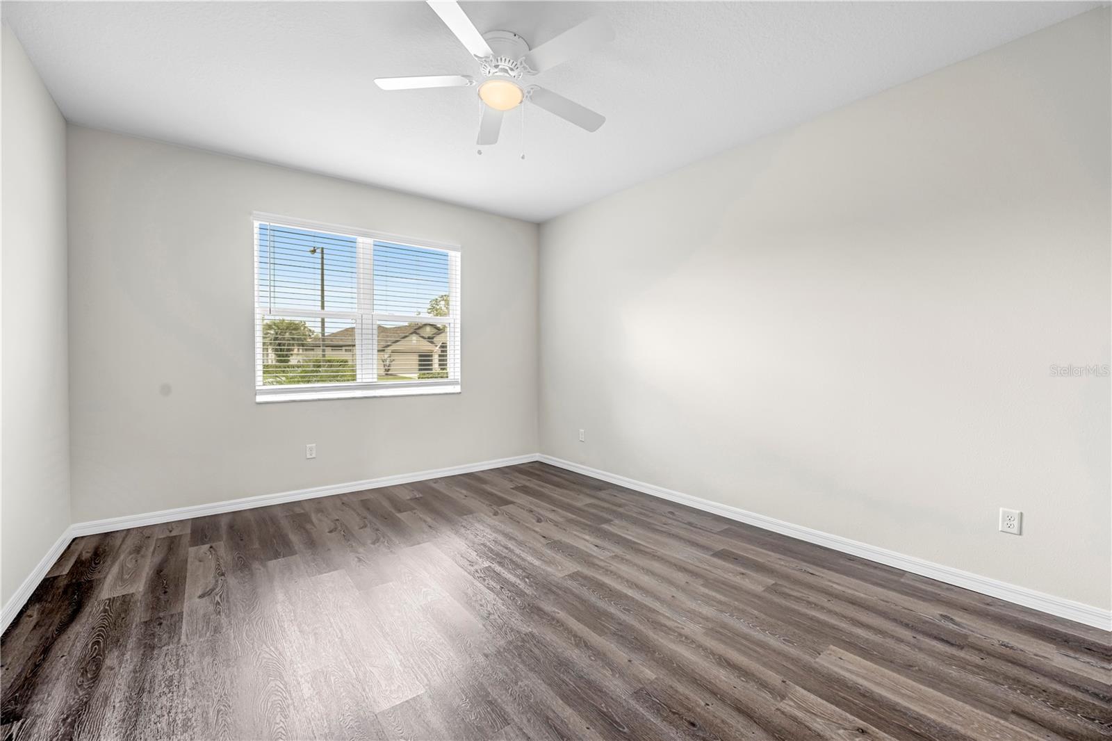 Listing photo id 34 for 10148 Duffy Circle