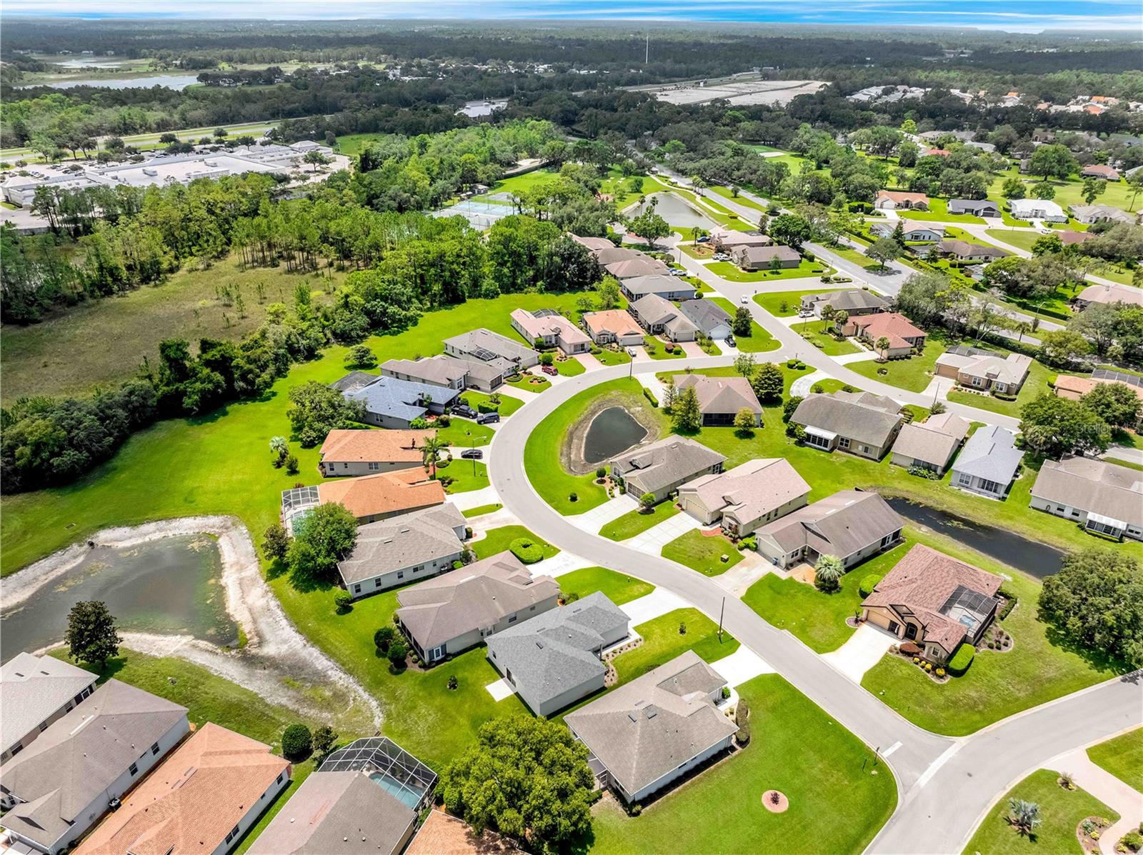Listing photo id 44 for 10148 Duffy Circle
