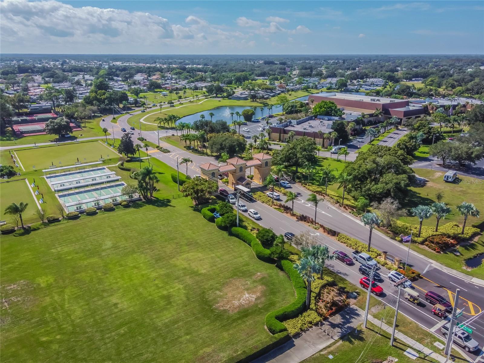 Image 27 of 51 For 201 Kings Boulevard 19