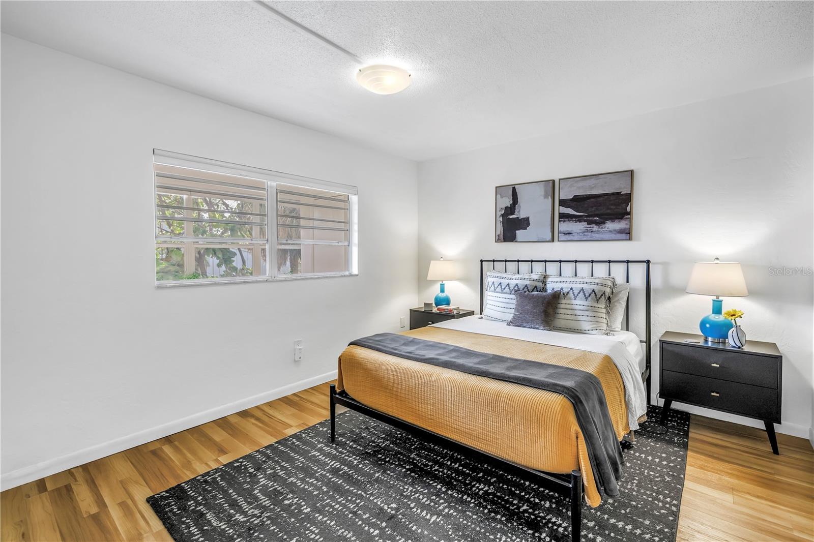 Image 11 of 43 For 800 71st Avenue N 10