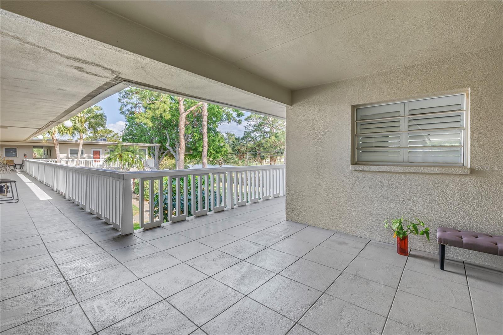 Image 21 of 43 For 800 71st Avenue N 10