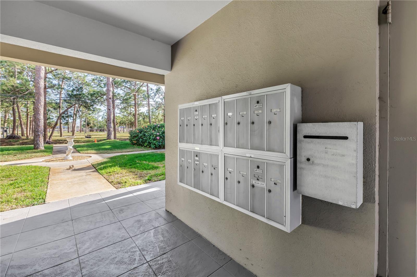 Image 42 of 43 For 800 71st Avenue N 10