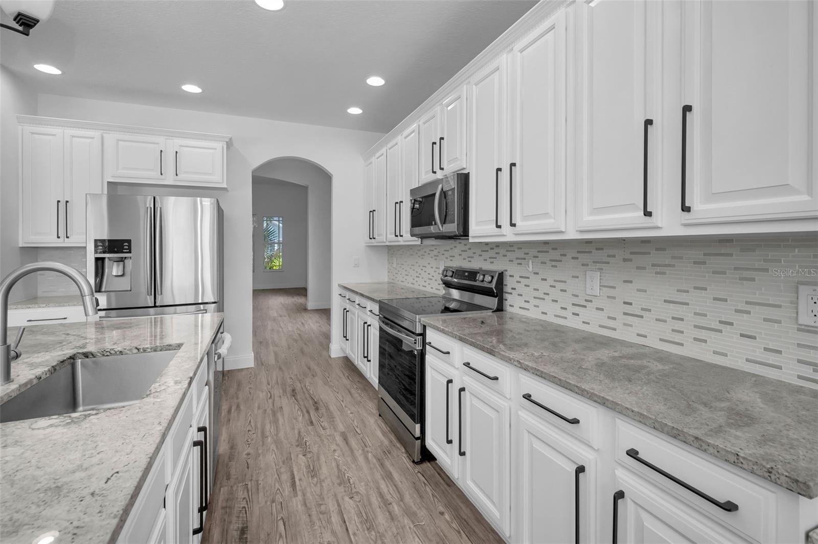 Image 17 of 93 For 10530 Canary Isle Drive