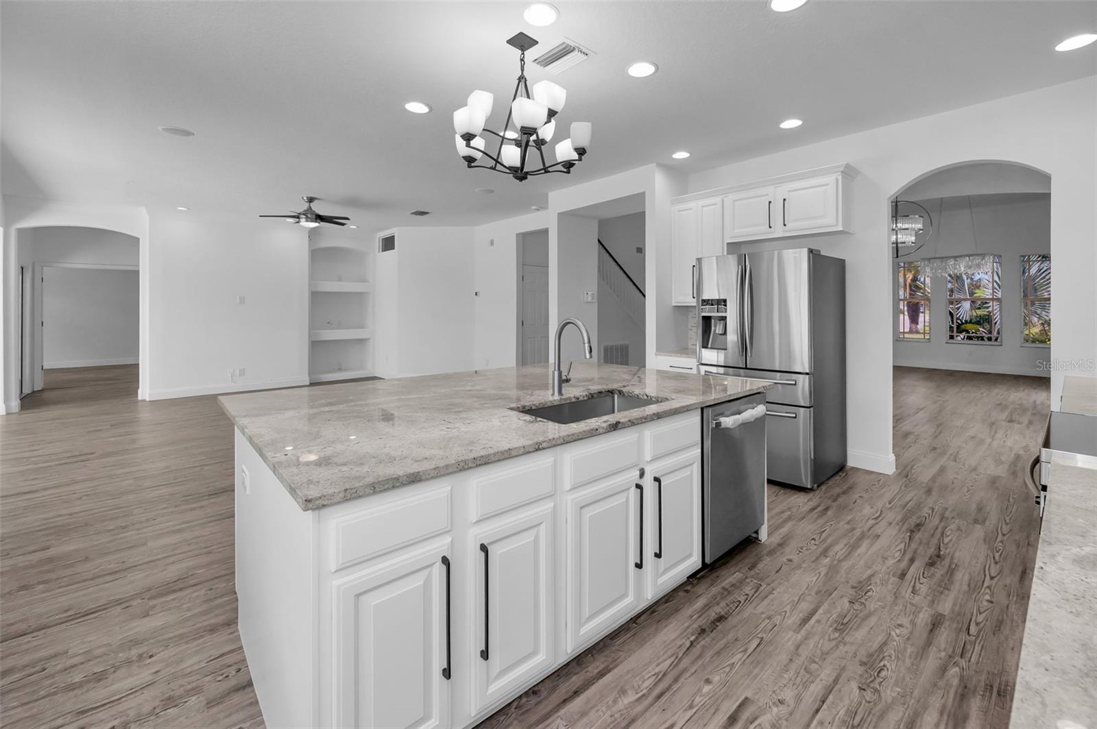 Image 18 of 93 For 10530 Canary Isle Drive