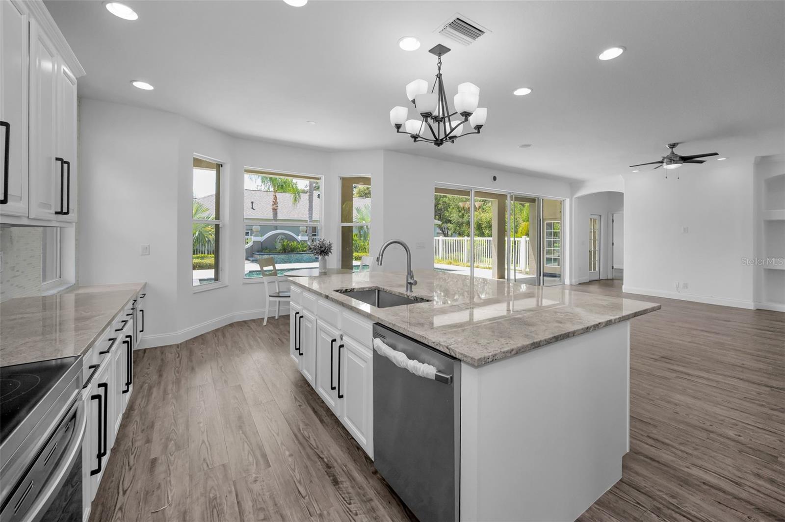 Image 19 of 93 For 10530 Canary Isle Drive